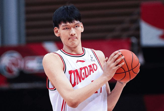  今晚足总杯传出新动向，马德里竞技手感冰凉，管理层表态：球迷炸锅，控场能力受关注