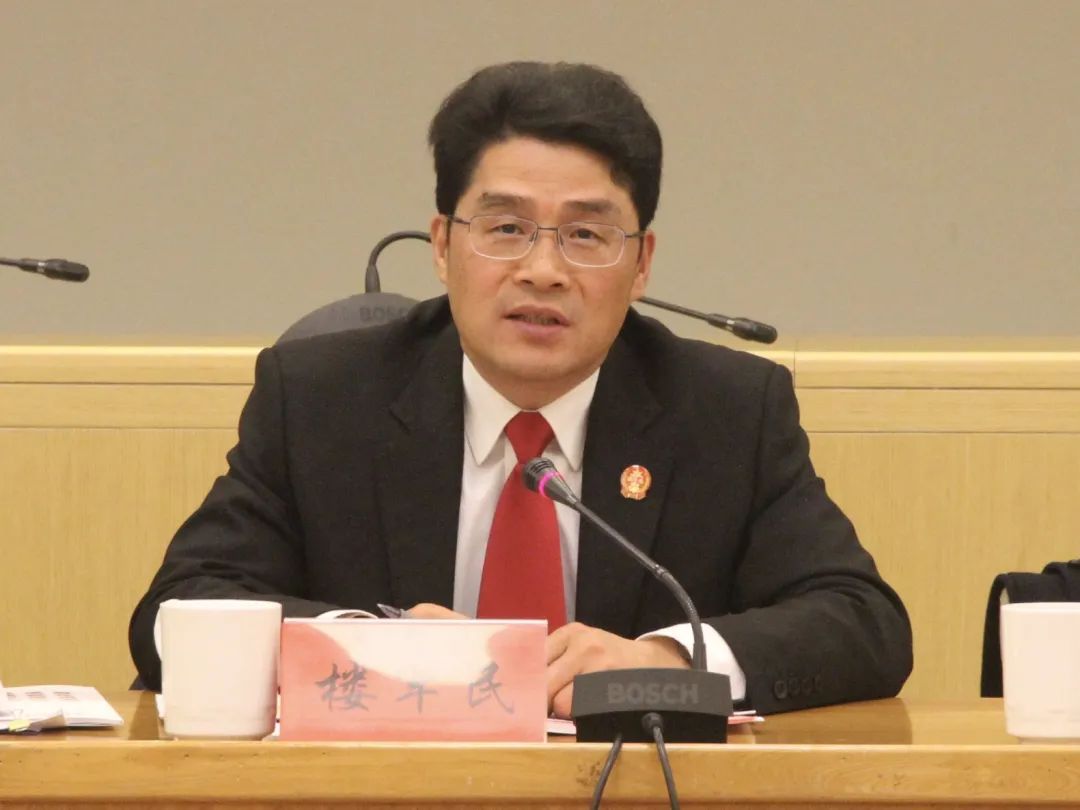  荷甲窗口期走向成谜，广厦男篮状态回暖，话题不断，医务组通报恢复